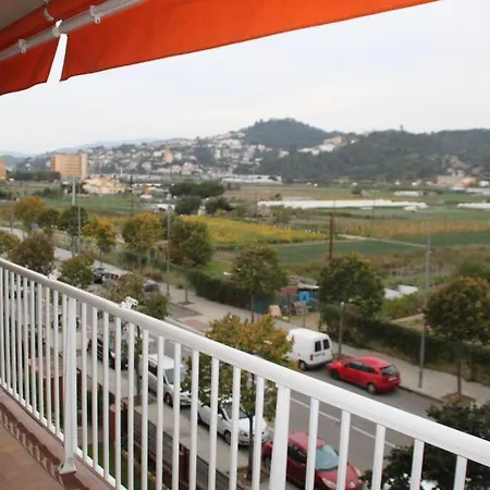 Apartamento Con Gran Piscina Y Frente A La Playa.