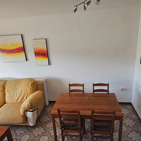Apartamento Con Gran Piscina Y Frente A La Playa. Apartment