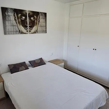 Apartamento Con Gran Piscina Y Frente A La Playa. * Malgrat de Mar